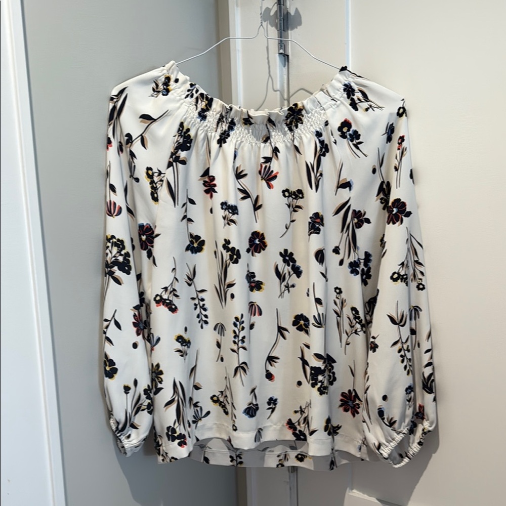 7 Assorted Blouses Bundle - image 4